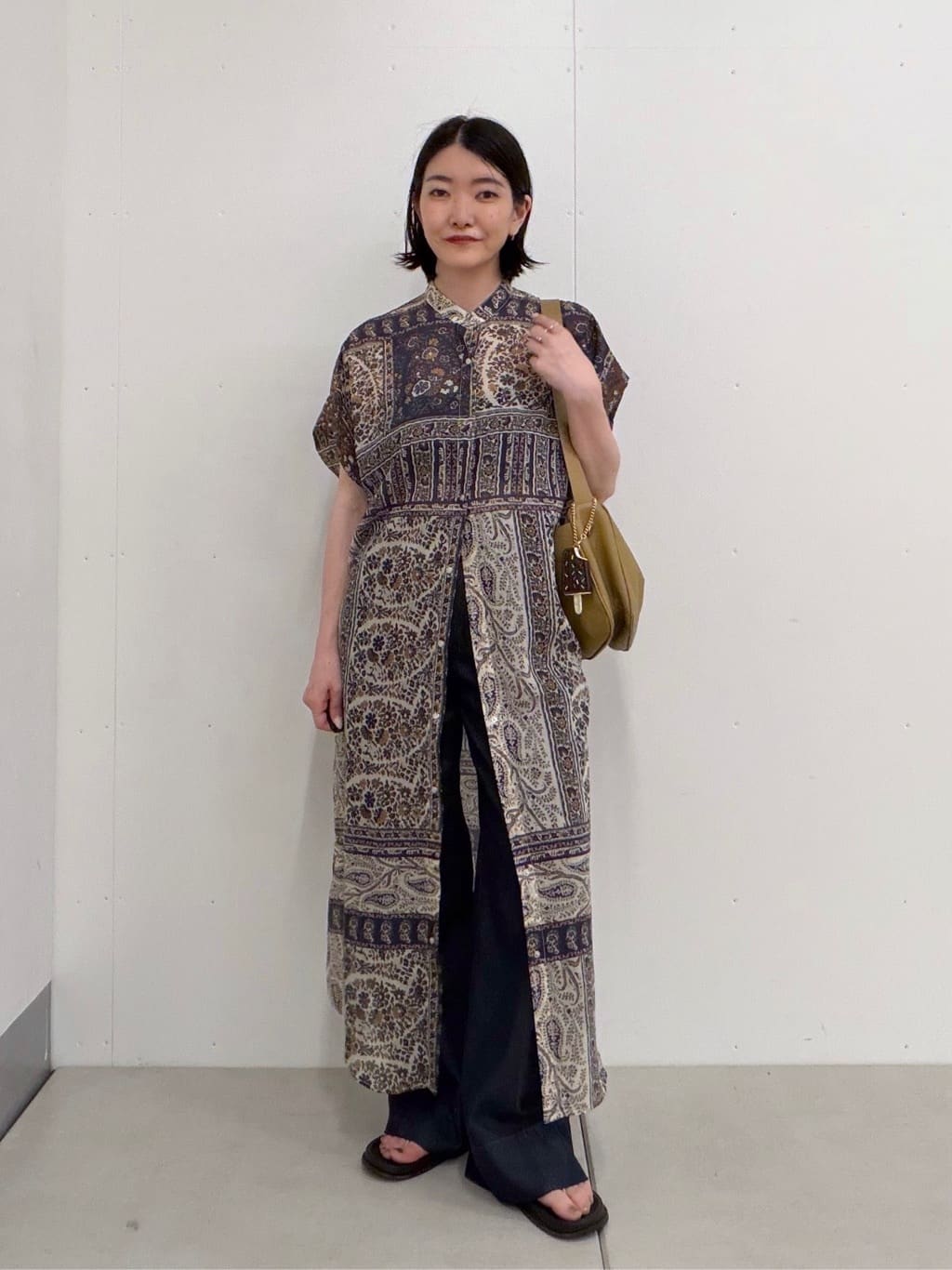 ear PAPILLONNERの《本革/470g》スワロ-マチショルダーバッグを使ったコーディネートを紹介します。｜Rakuten Fashion(楽天ファッション／旧楽天ブランドアベニュー)7120756