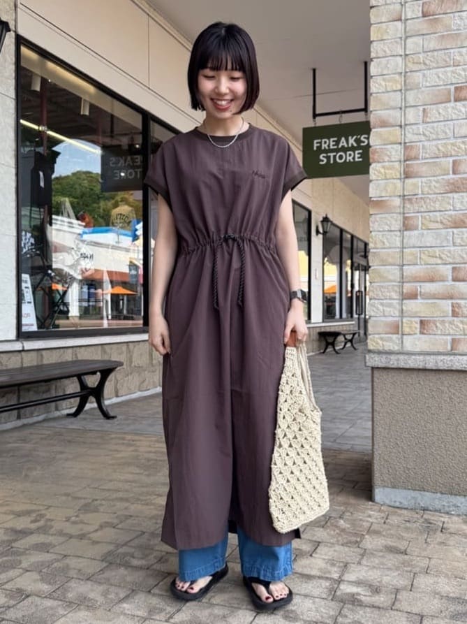 FREAK’S STOREの別注 ナイロンタッサー ウエストコード フレンチスリーブワンピースを使ったコーディネートを紹介します。｜Rakuten Fashion(楽天ファッション／旧楽天ブランドアベニュー)7123332