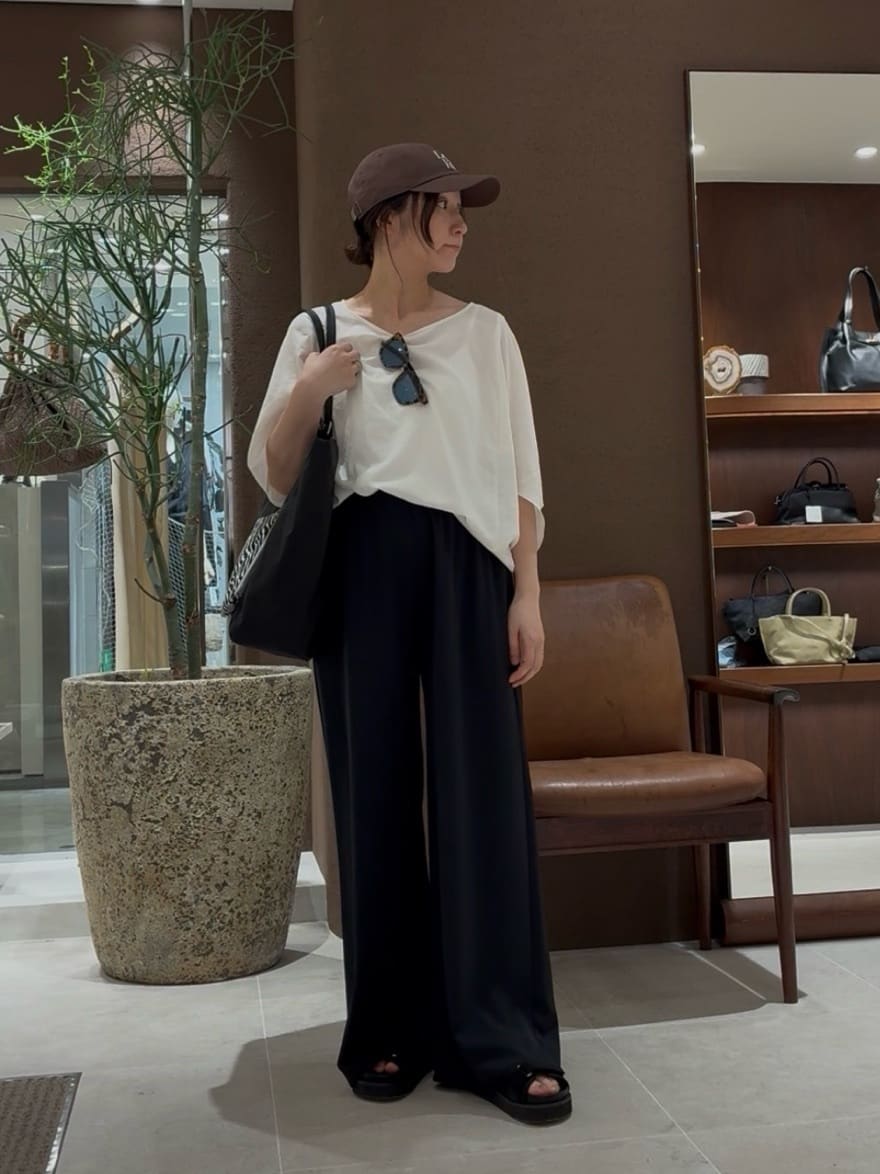 GALLARDAGALANTEのドルマンジャージープルオーバーを使ったコーディネートを紹介します。｜Rakuten Fashion(楽天ファッション／旧楽天ブランドアベニュー)7124007