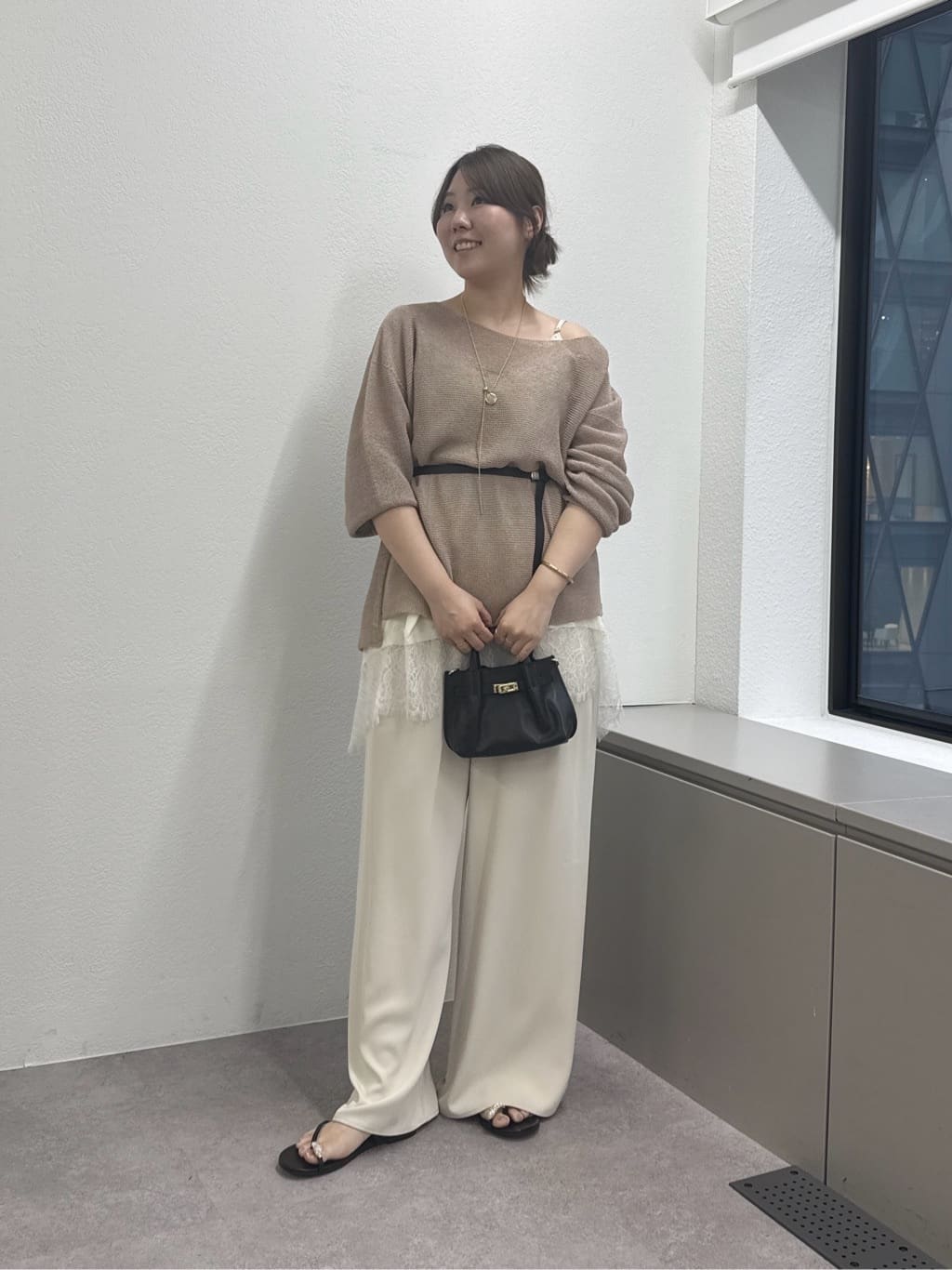 GALLARDAGALANTEのペーパーヤーンメッシュニットを使ったコーディネートを紹介します。｜Rakuten Fashion(楽天ファッション／旧楽天ブランドアベニュー)7124141