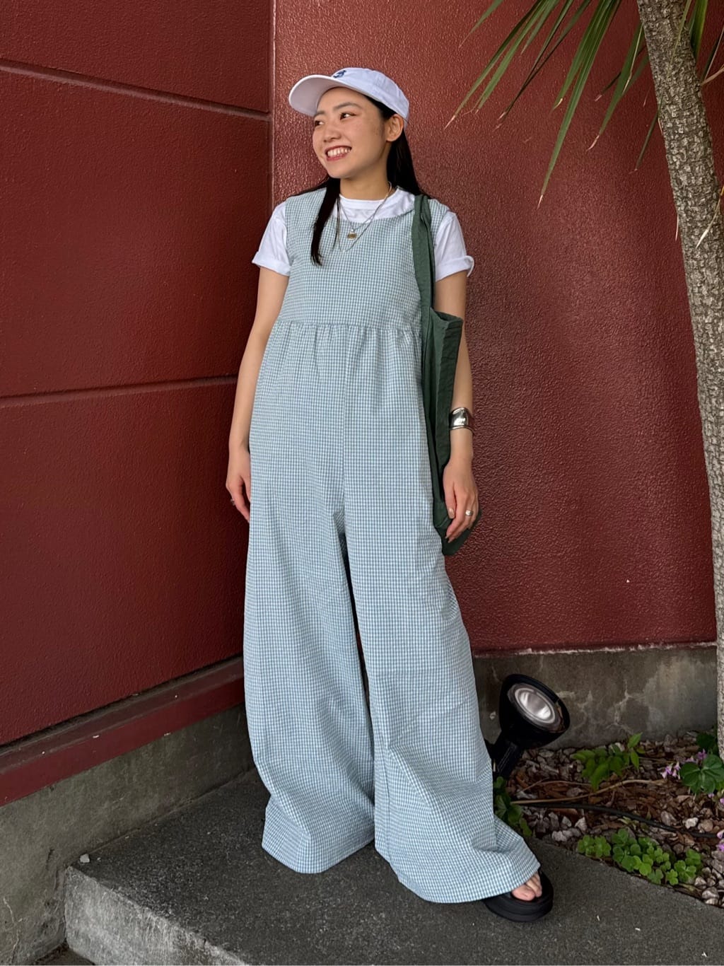 FREAK’S STOREのOOFOS OOmega OOahh/ウーメガ ウーアー[23cm~25cm展開]を使ったコーディネートを紹介します。｜Rakuten Fashion(楽天ファッション／旧楽天ブランドアベニュー)7125372