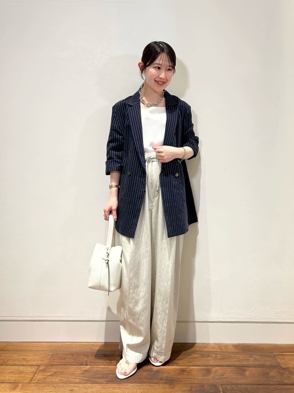 allurevilleの【ATELIER Line】ドローコードイージーパンツを使ったコーディネートを紹介します。｜Rakuten Fashion(楽天ファッション／旧楽天ブランドアベニュー)7126795