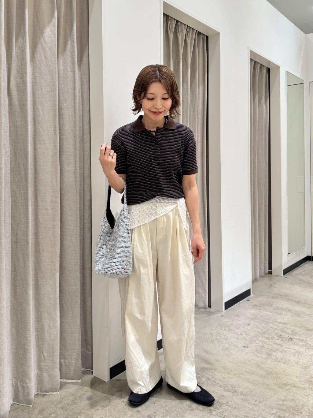 R*Y様 ほぼ新品●オッフェン●袋付 カールリボンフラットシューズ サイズ41 ほぼ新品○オッフェン○袋付 カールリボンフラットシューズ サイズ41