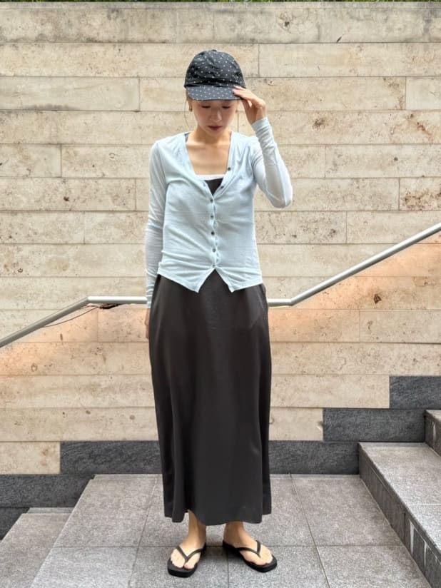 UNITED ARROWS 6（ROKU）スリットワンピース チャコールグレー 6(ROKU)＞スリットワンピース
