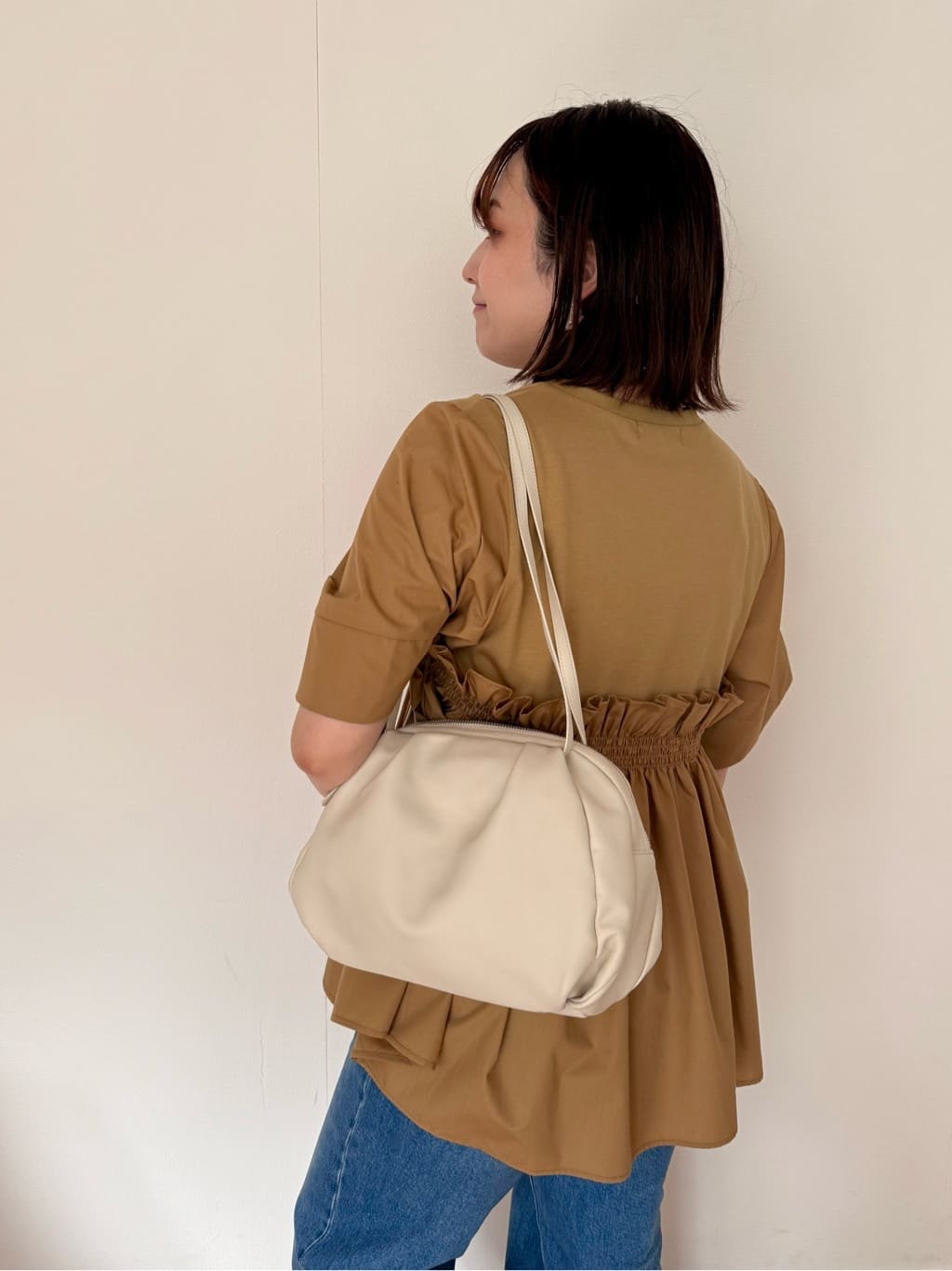 ear PAPILLONNERのコロンボストンバッグを使ったコーディネートを紹介します。｜Rakuten Fashion(楽天ファッション／旧楽天ブランドアベニュー)7130206