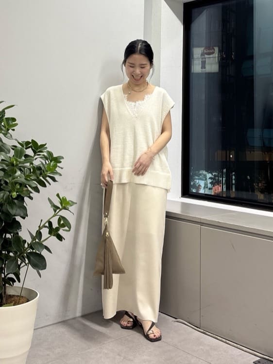 GALLARDAGALANTEのレースキャミワンピを使ったコーディネートを紹介します。｜Rakuten Fashion(楽天ファッション／旧楽天ブランドアベニュー)7131433