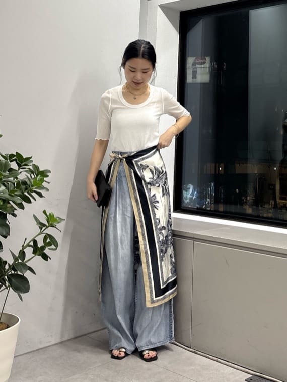 GALLARDAGALANTEの【ミニマルで万能!】ネックカフを使ったコーディネートを紹介します。｜Rakuten Fashion(楽天ファッション／旧楽天ブランドアベニュー)7131485
