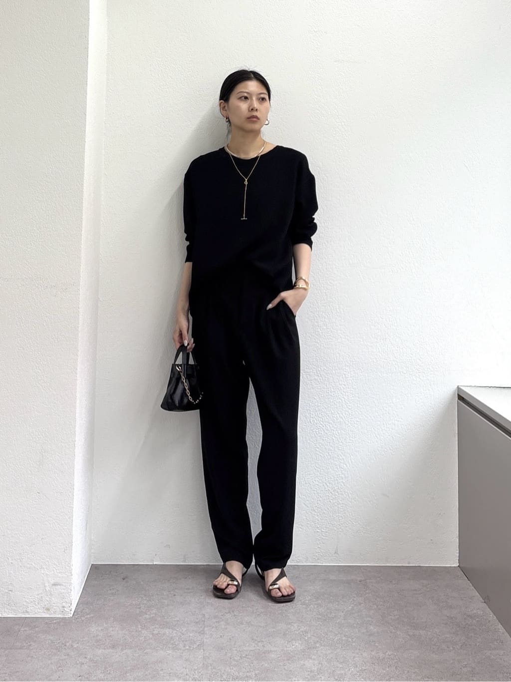 【美品】バックスリットブラウスTee ブラック GALLARDAGALANTE | バックスリットブラウスTee | Rakuten Fashion(楽天
