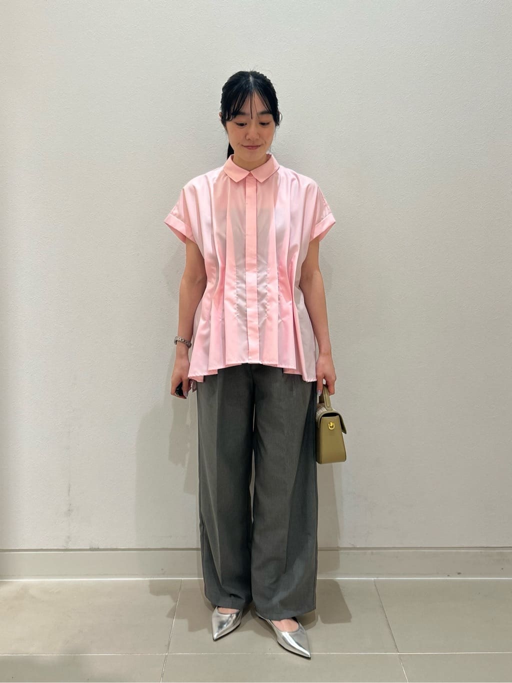UNITED ARROWS LTD. OUTLET | フロントタック ショートスリーブ