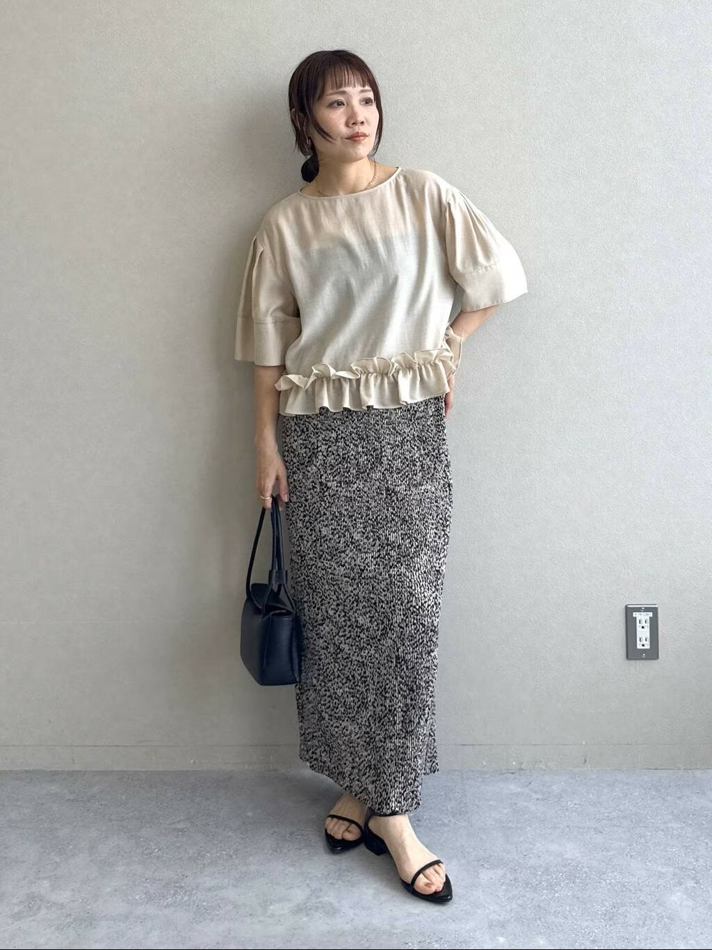 A part by | 【接触冷感】フリルヘムブラウス | Rakuten Fashion(楽天