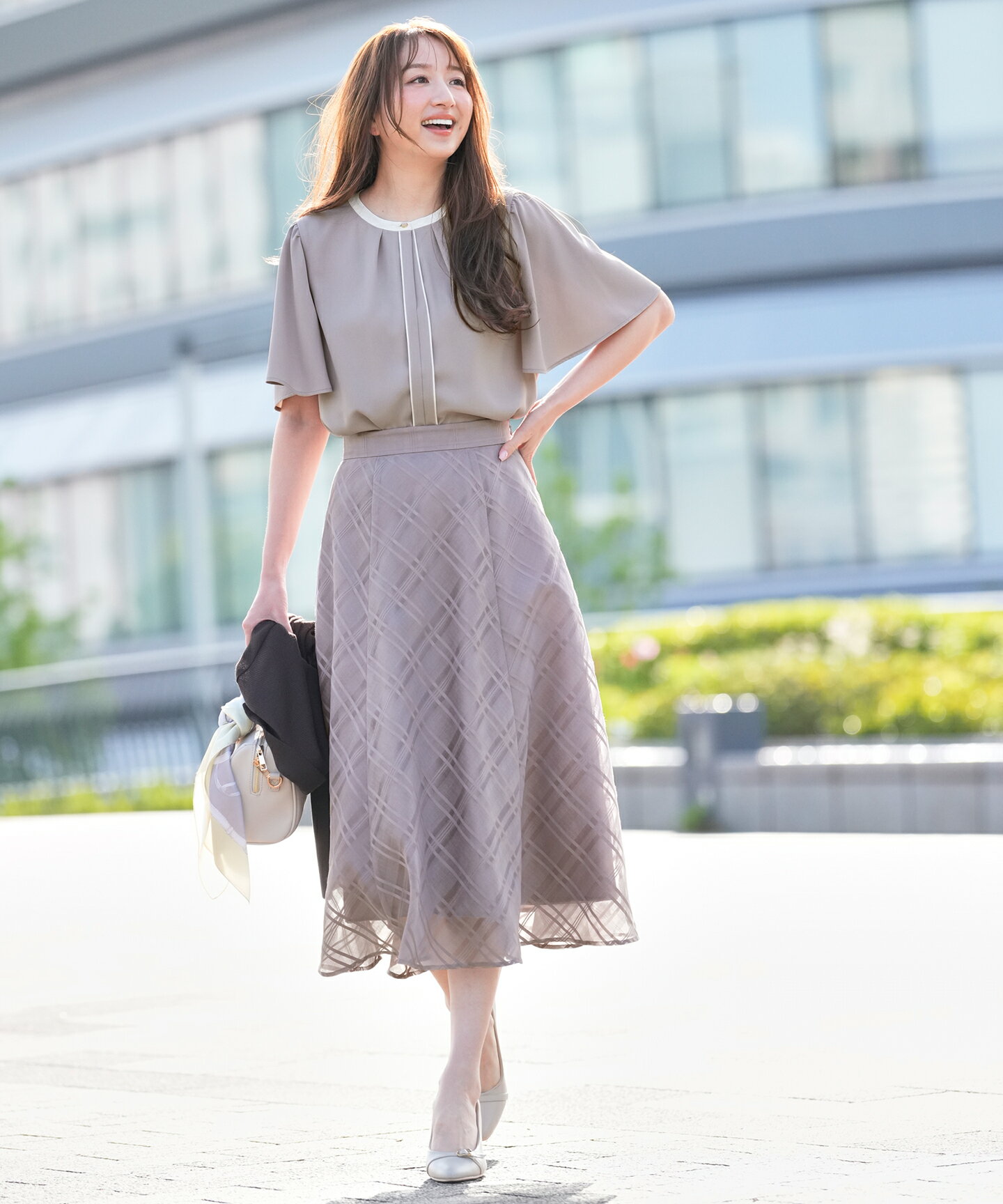 ANY SISのシアーチェック スカートを使ったコーディネートを紹介します。｜Rakuten Fashion(楽天ファッション／旧楽天ブランドアベニュー)7141124