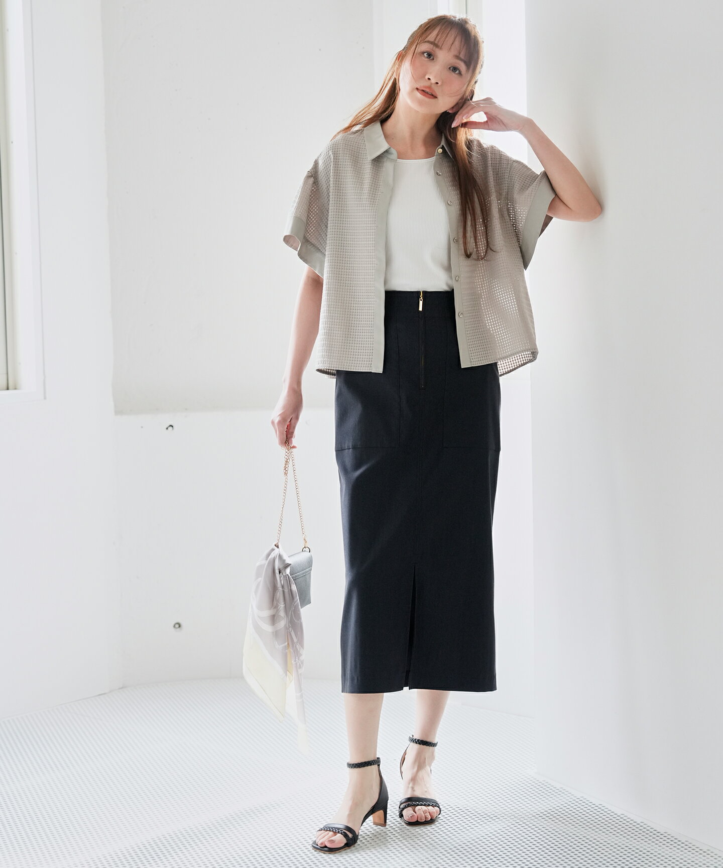ANY SISの2WAY タンクトップを使ったコーディネートを紹介します。｜Rakuten Fashion(楽天ファッション／旧楽天ブランドアベニュー)7141143