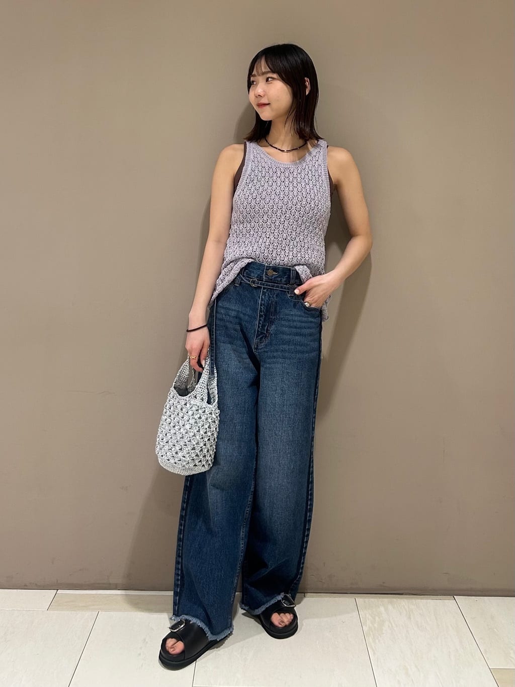 FREAK’S STOREの透かし編み ニットタンクトップ/サマーニットを使ったコーディネートを紹介します。｜Rakuten Fashion(楽天ファッション／旧楽天ブランドアベニュー)7143023