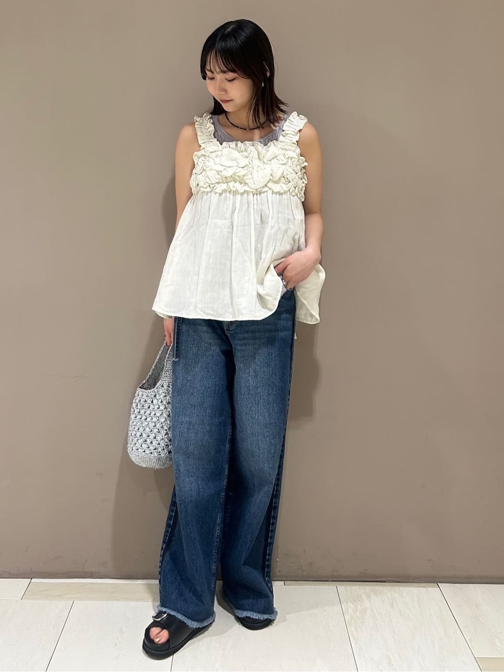 FREAK’S STOREのダブルガーゼ ギャザー キャミソール ブラウス 限定展開を使ったコーディネートを紹介します。｜Rakuten Fashion(楽天ファッション／旧楽天ブランドアベニュー)7149039