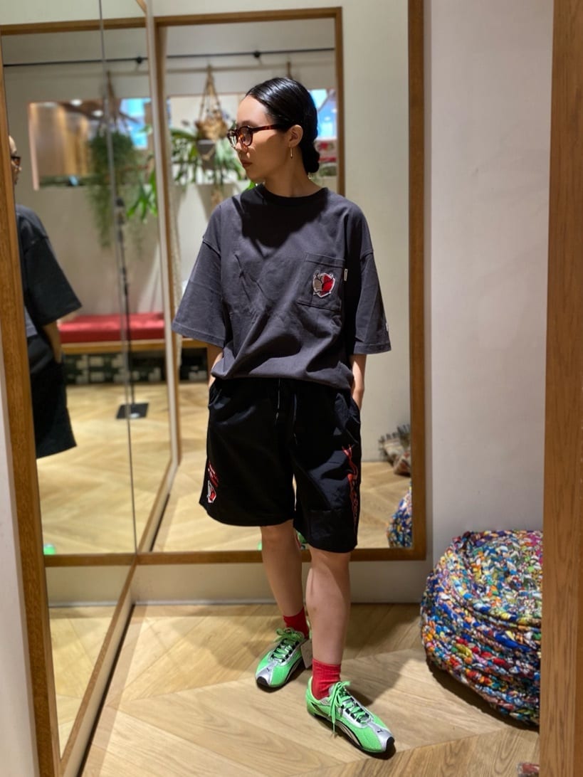 FREAK’S STOREのJ.LEAGUE × FREAK'S STORE 別注 SUPPORTERS NYLON SHORTS【鹿島アントラーズ】を使ったコーディネートを紹介します。｜Rakuten Fashion(楽天ファッション／旧楽天ブランドアベニュー)7153932