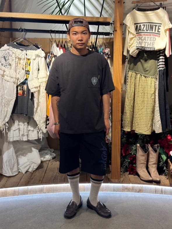 FREAK’S STOREのJ.LEAGUE × FREAK'S STORE 別注SUPPORTERS SHORT SLEEVE TEE 【アビスパ福岡】を使ったコーディネートを紹介します。｜Rakuten Fashion(楽天ファッション／旧楽天ブランドアベニュー)7153968