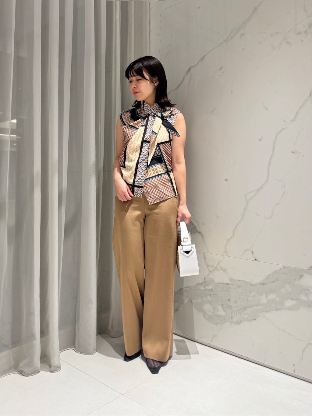 allurevilleの◇デニムライクマリンパンツを使ったコーディネートを紹介します。｜Rakuten Fashion(楽天ファッション／旧楽天ブランドアベニュー)7158649