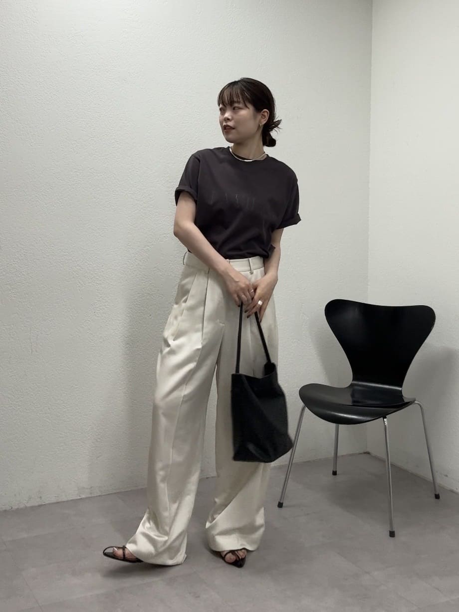GALLARDAGALANTEのロゴTシャツ【La villa】を使ったコーディネートを紹介します。｜Rakuten Fashion(楽天ファッション／旧楽天ブランドアベニュー)7163822