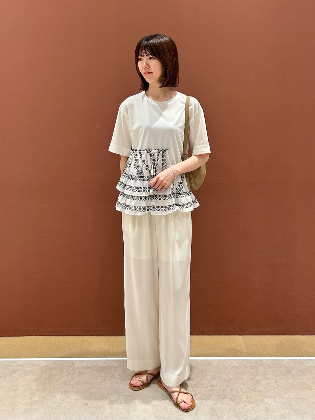 UNITED ARROWS LTD. OUTLET | エンブロイダリープリーツ コンビ T