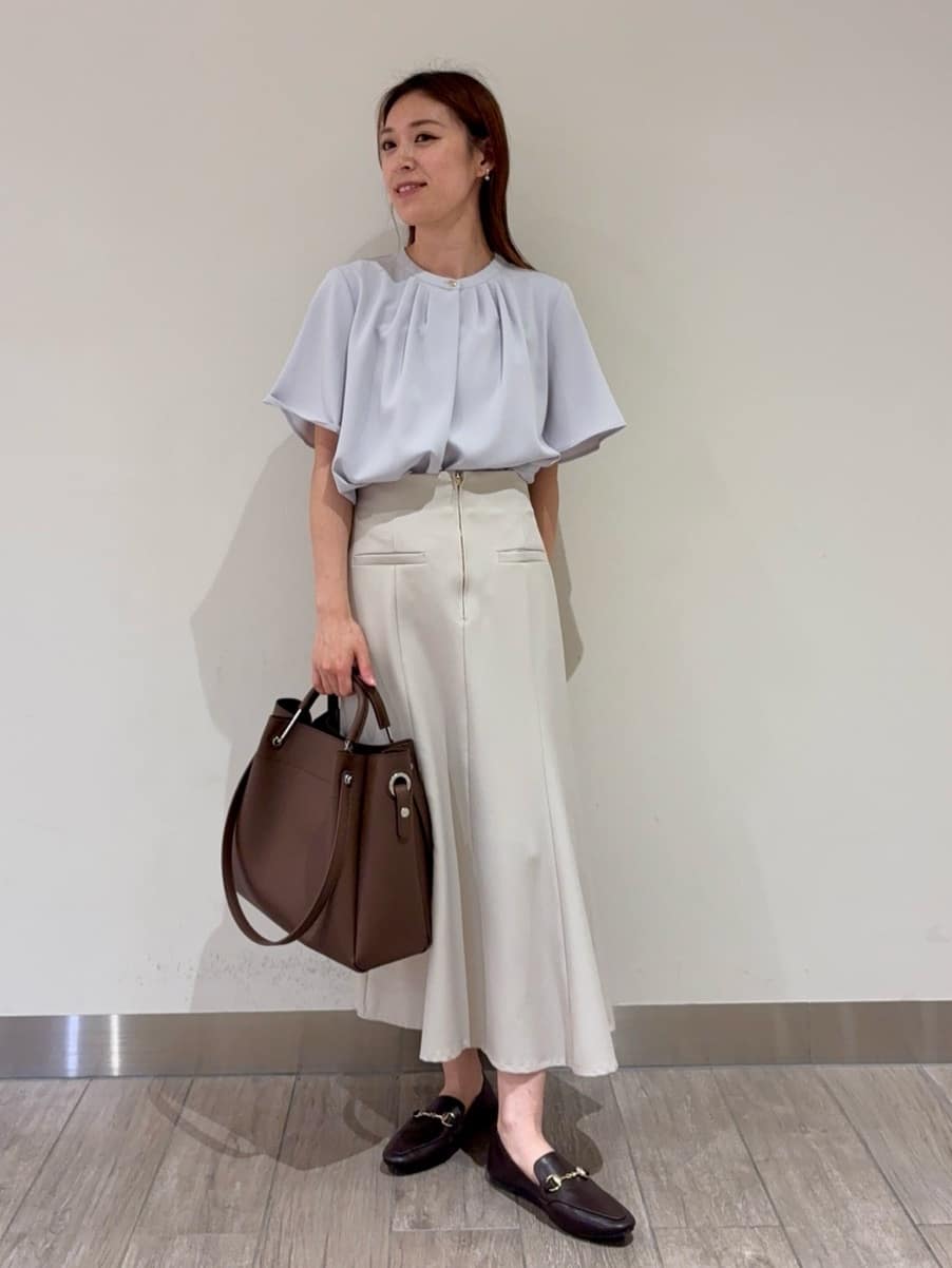 NATURAL BEAUTY BASIC | フロントタックフレアスリーブブラウス