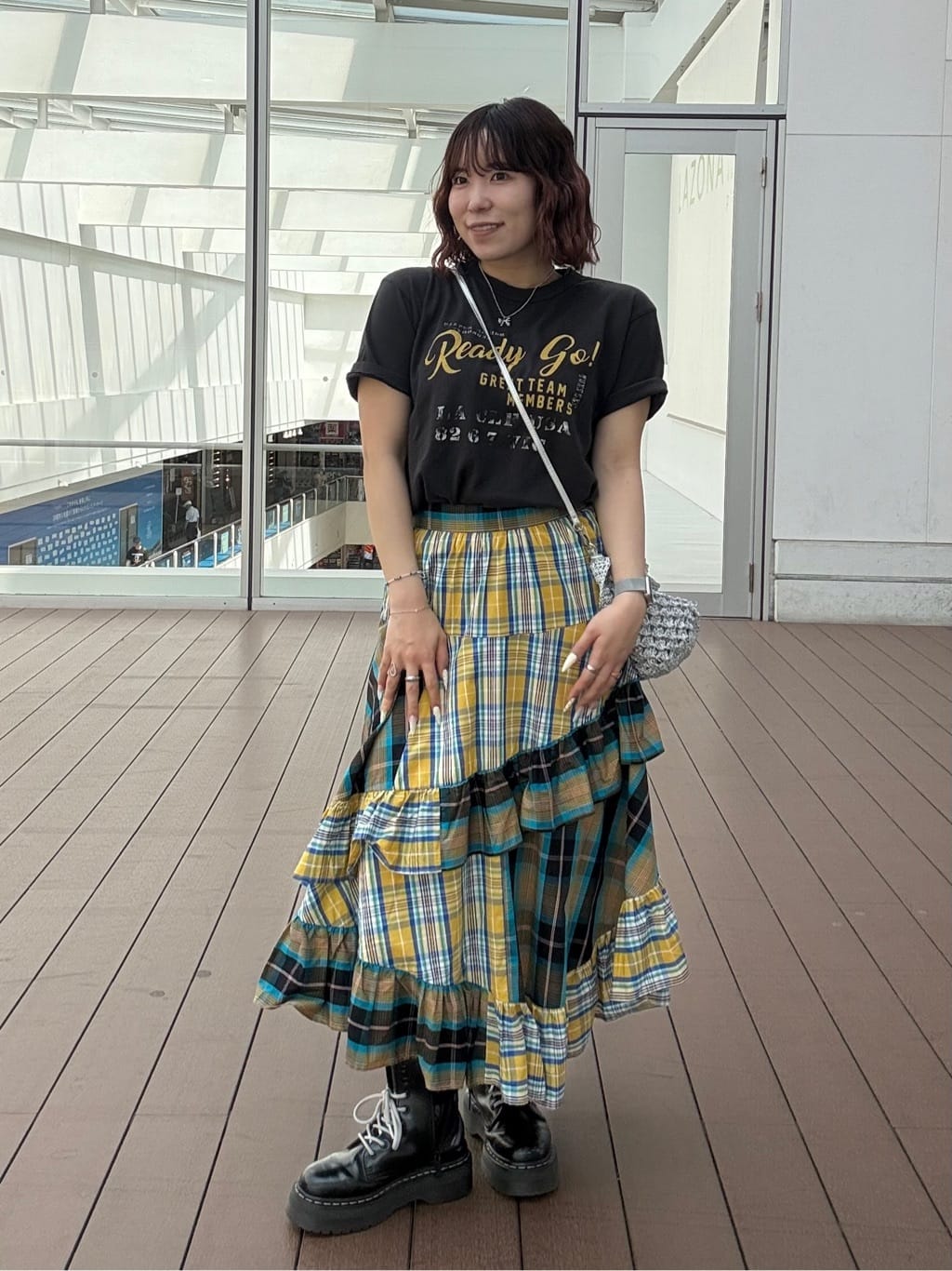 FREAK’S STOREのチェック×チェックアシメフリルスカートを使ったコーディネートを紹介します。｜Rakuten Fashion(楽天ファッション／旧楽天ブランドアベニュー)7166338