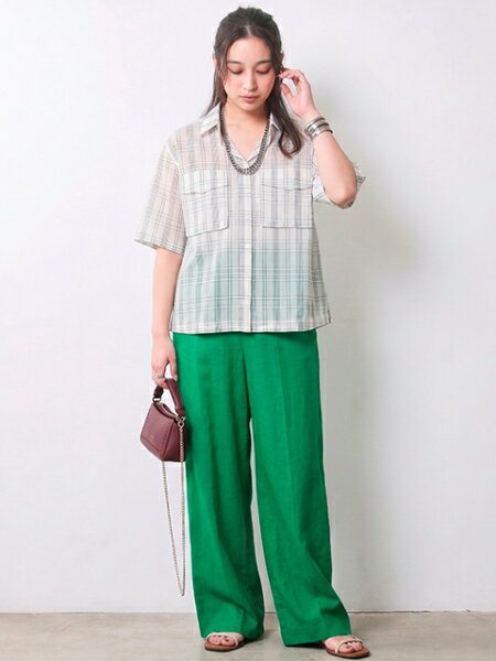 CHIC STYLEのシアーチェックショート丈ブラウス<大きいサイズ有>シックスタイルを使ったコーディネートを紹介します。｜Rakuten Fashion(楽天ファッション／旧楽天ブランドアベニュー)7167069