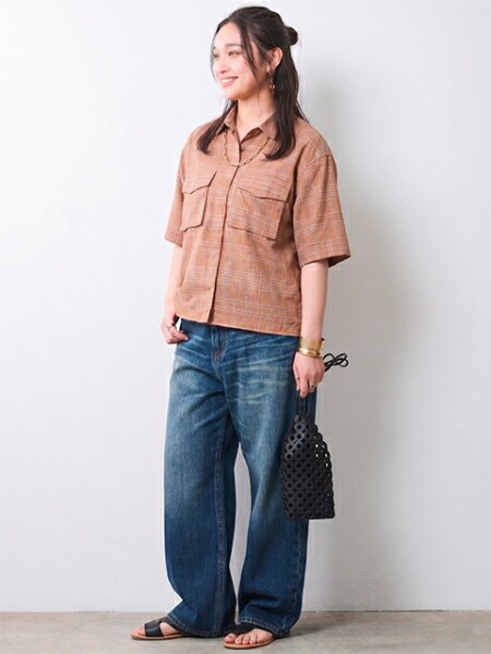 CHIC STYLEのシアーチェックショート丈ブラウス<大きいサイズ有>シックスタイルを使ったコーディネートを紹介します。｜Rakuten Fashion(楽天ファッション／旧楽天ブランドアベニュー)7167039