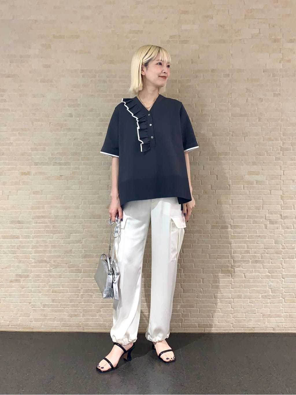 UNITED ARROWS | ミニマル フリル ショートスリーブ ニット | Rakuten