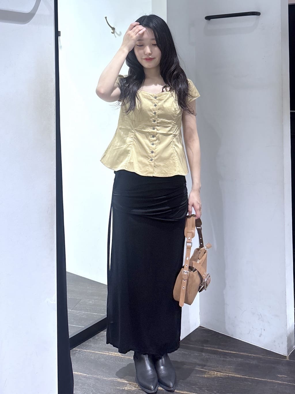 moussyのBUTTON UP FITTED ブラウスを使ったコーディネート | Rakuten 