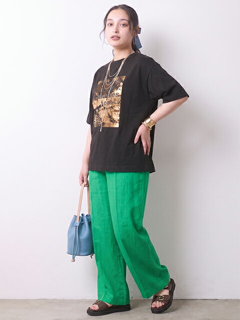 CHIC STYLEの綿100%箔プリントTシャツ<大きいサイズ有>シックスタイルを使ったコーディネートを紹介します。｜Rakuten Fashion(楽天ファッション／旧楽天ブランドアベニュー)7170434
