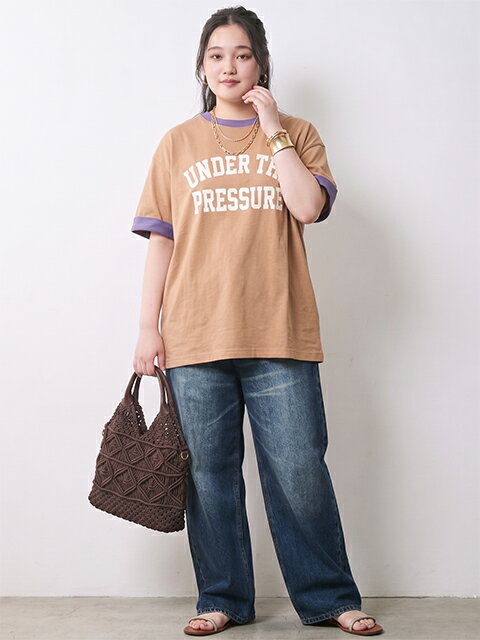 CHIC STYLEの綿100%バイカラーロゴプリントTシャツ<大きいサイズ有>シックスタイルを使ったコーディネートを紹介します。｜Rakuten Fashion(楽天ファッション／旧楽天ブランドアベニュー)7170392