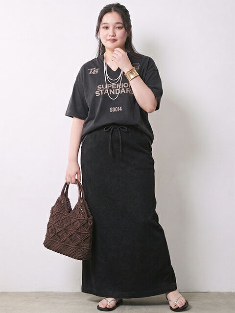 CHIC STYLEのヴィンテージ加工サーマルロングタイトスカート<大きいサイズ有>シックスタイルを使ったコーディネートを紹介します。｜Rakuten Fashion(楽天ファッション／旧楽天ブランドアベニュー)7170495