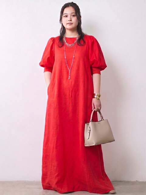 CHIC STYLEのレーヨン麻パフスリーブロングワンピース<大きいサイズ有>シックスタイルを使ったコーディネートを紹介します。｜Rakuten Fashion(楽天ファッション／旧楽天ブランドアベニュー)7170478