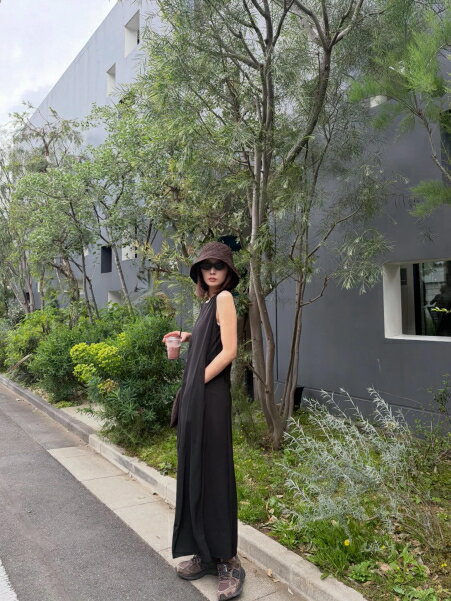 CHIC STYLEのノースリーブAラインロングワンピース<大きいサイズ有>シックスタイルを使ったコーディネートを紹介します。｜Rakuten Fashion(楽天ファッション／旧楽天ブランドアベニュー)7170583