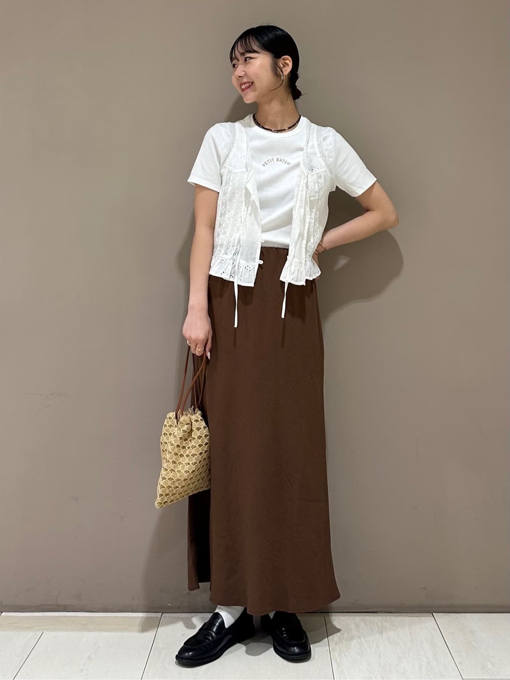 FREAK’S STOREのインド レース ノースリーブブラウスを使ったコーディネートを紹介します。｜Rakuten Fashion(楽天ファッション／旧楽天ブランドアベニュー)7175417