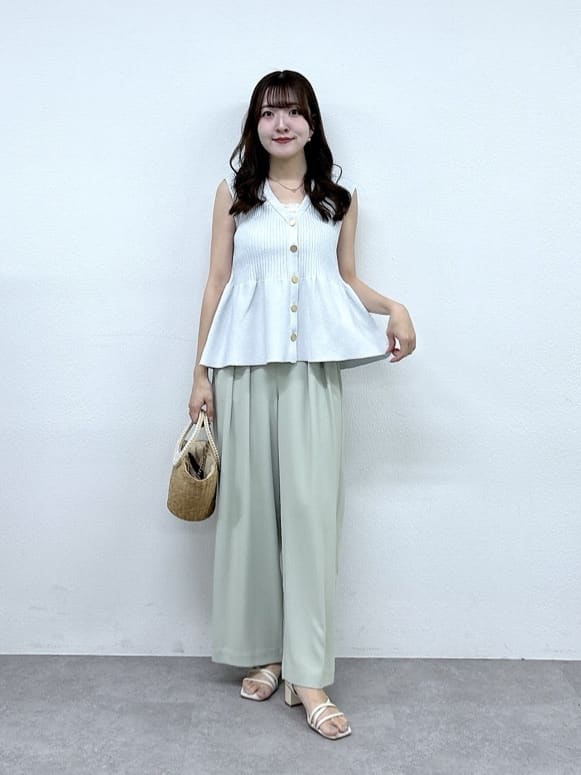 La boutique BonBonの【1枚で決まるトレンドペプラム】ペプラムラメ