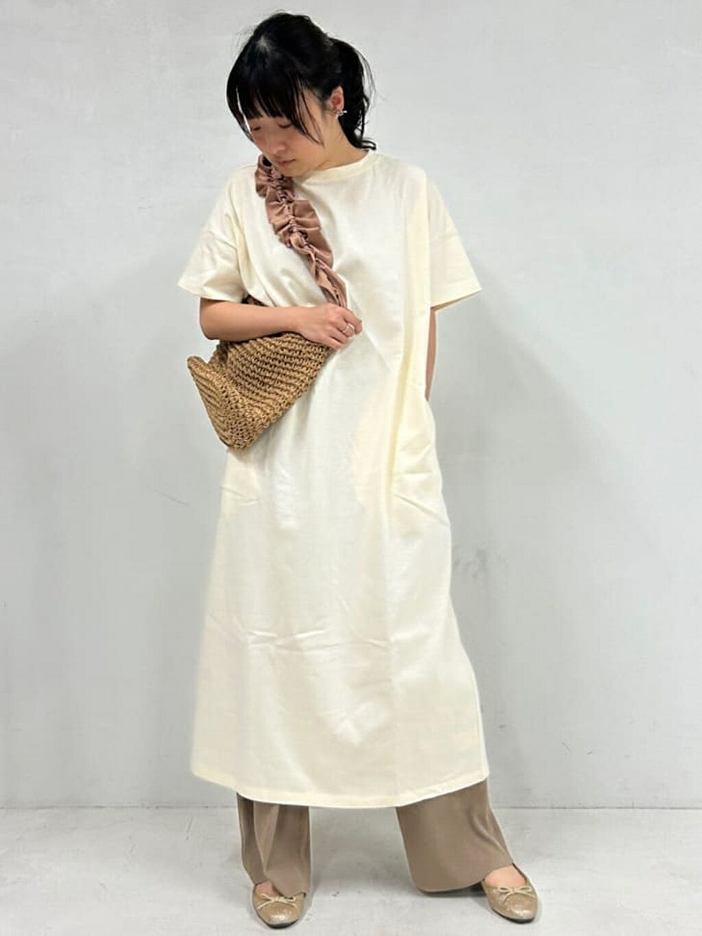 FREAK’S STOREのUSAコットンビッグシルエットTシャツワンピース【限定展開】を使ったコーディネートを紹介します。｜Rakuten Fashion(楽天ファッション／旧楽天ブランドアベニュー)7177062
