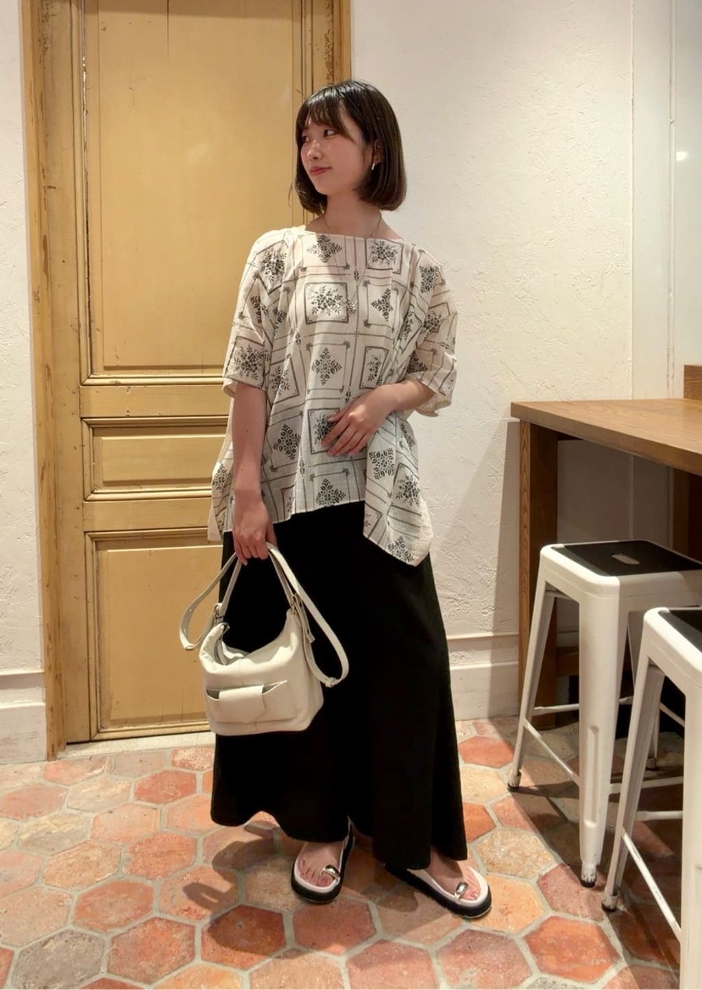 BEARDSLEY | 刺繍風プリントプルオーバー | Rakuten Fashion(楽天