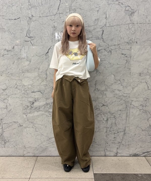 BEAMS WOMEN | 2タック カーブ バレル チノパンツ | Rakuten Fashion