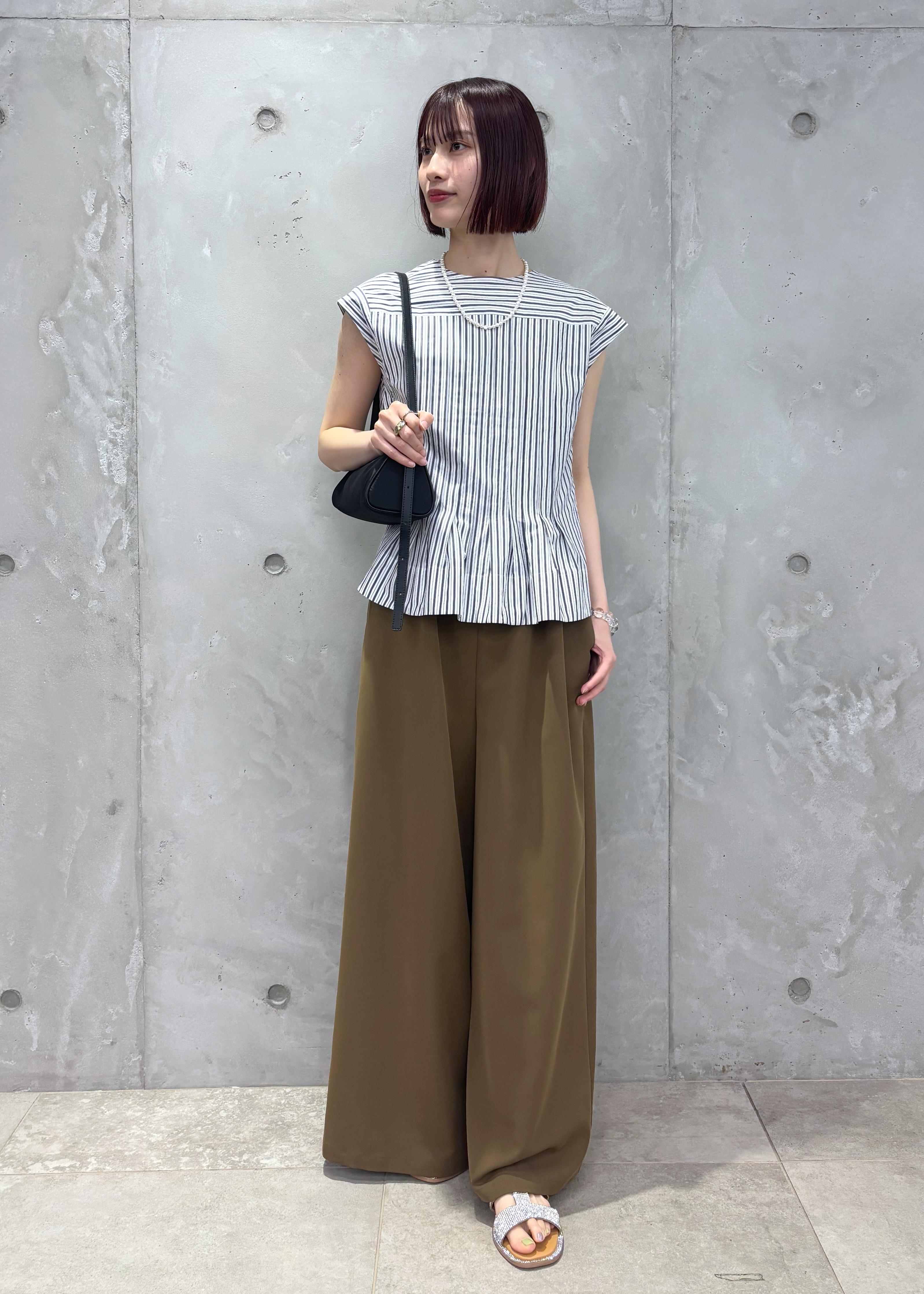 ADAM ET ROPE' | 【定番】タックフレアジレブラウス | Rakuten Fashion