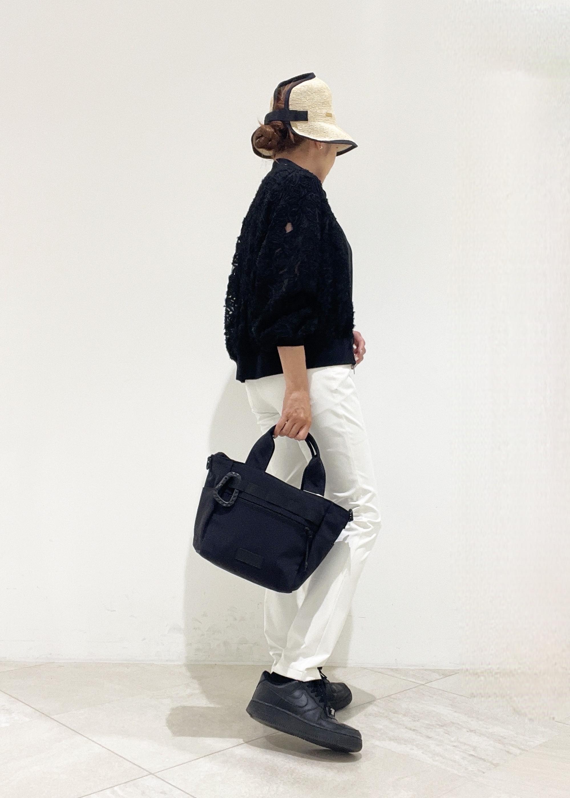 ADAM ET ROPE' | ラインアートレースブルゾン | Rakuten Fashion(楽天