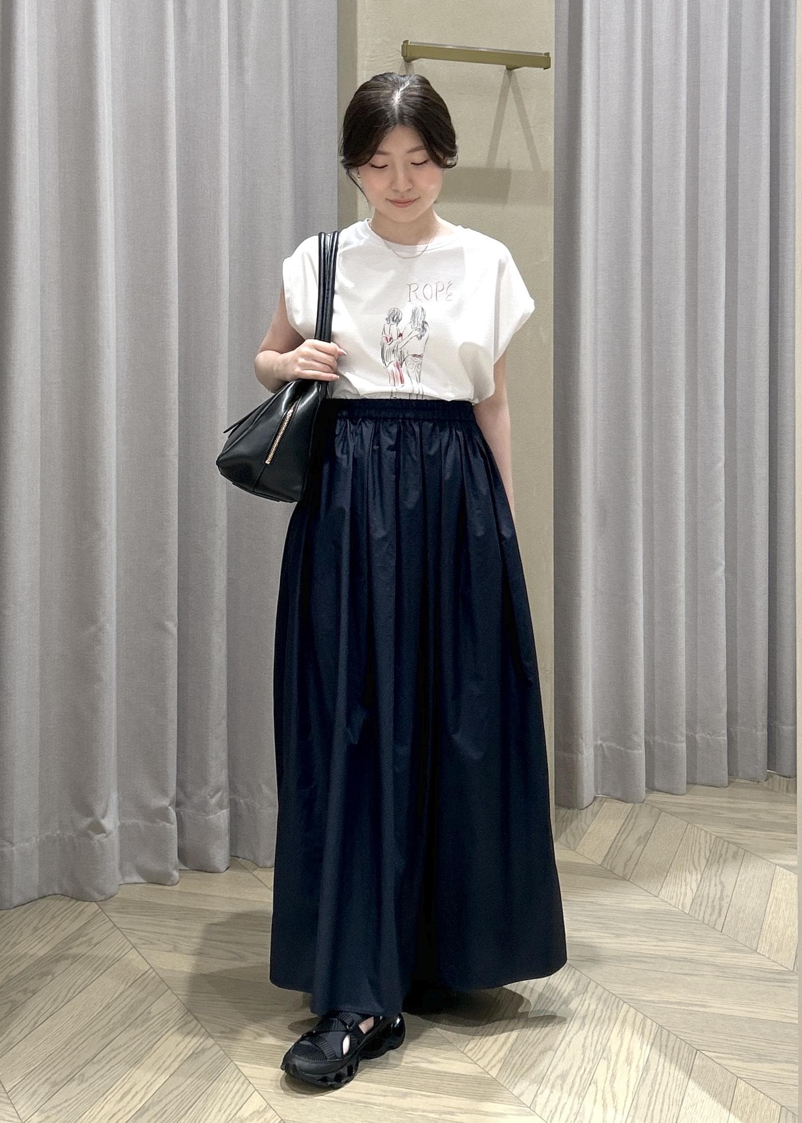 ROPE'の【YUKO SAEKI for ROPE'・コラボレーション】フレンチスリーブプリントTシャツ/イージーケアを使ったコーディネートを紹介します。｜Rakuten Fashion(楽天ファッション／旧楽天ブランドアベニュー)7262275