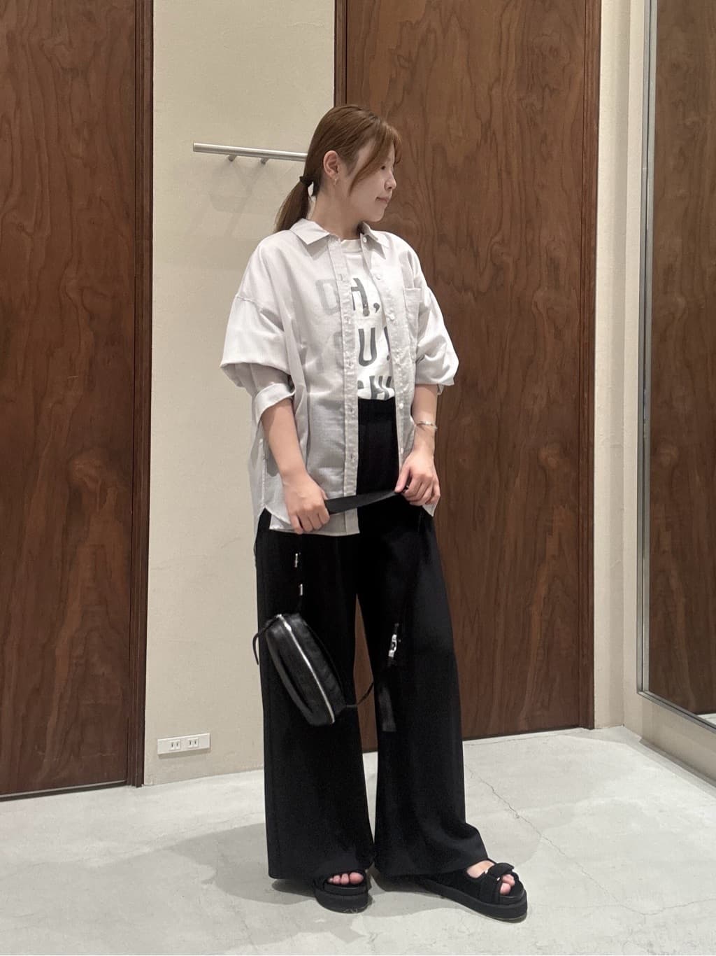 GALLARDAGALANTEの【2WAY】カシュクールローンシャツを使ったコーディネートを紹介します。｜Rakuten Fashion(楽天ファッション／旧楽天ブランドアベニュー)7187601