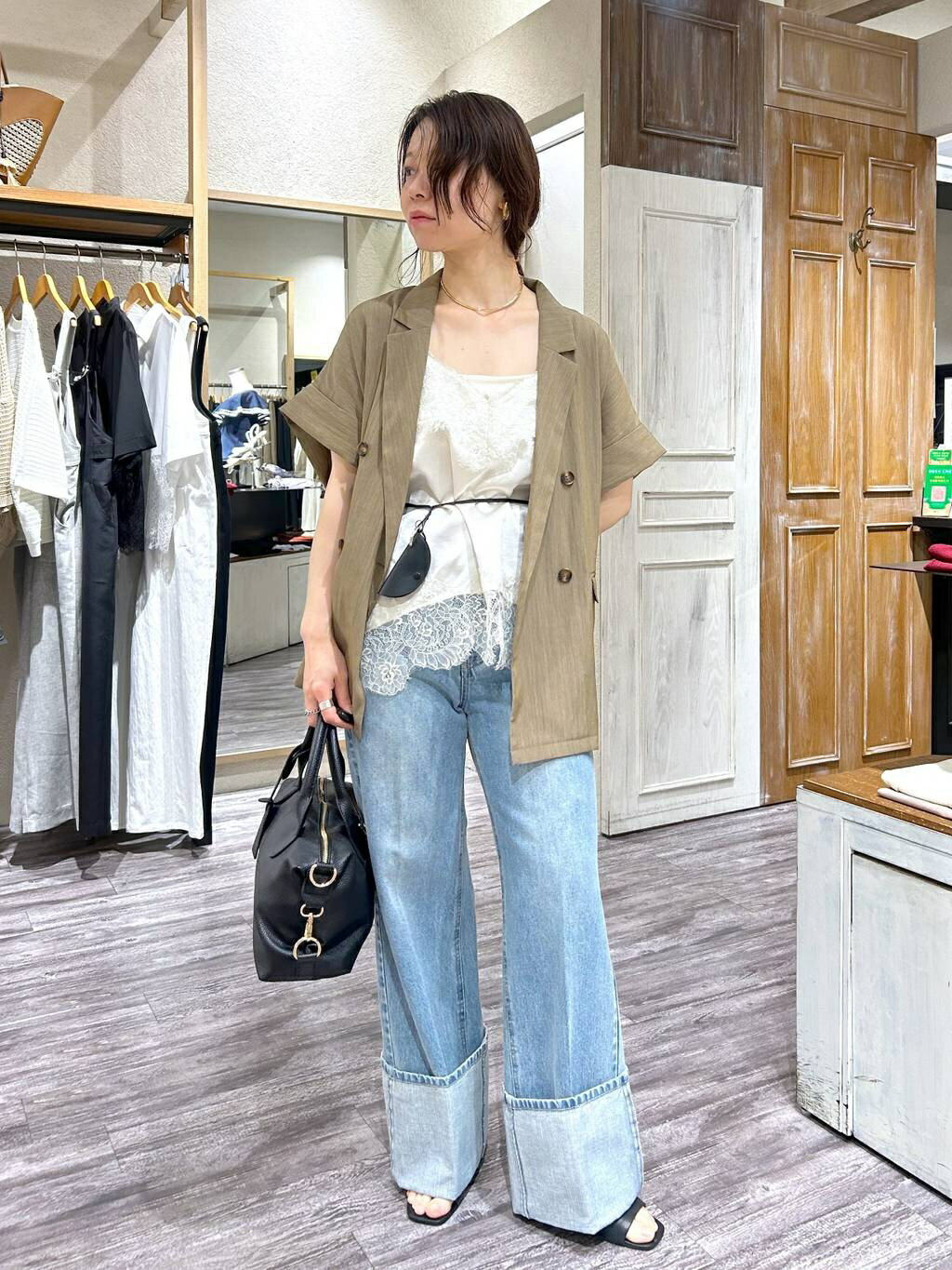 mysty womanの【イージーケア/接触冷感】クールイージージャケット半袖を使ったコーディネートを紹介します。｜Rakuten Fashion(楽天ファッション／旧楽天ブランドアベニュー)7188230