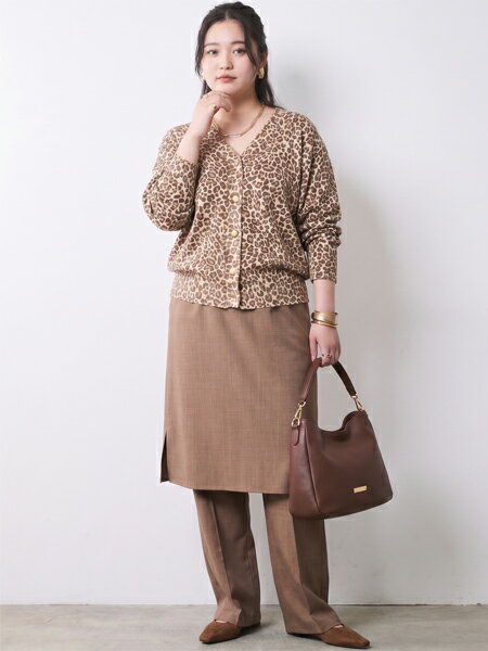 CHIC STYLEのレオパードプリントVネックニットカーディガン<大きいサイズ有>シックスタイルを使ったコーディネートを紹介します。｜Rakuten Fashion(楽天ファッション／旧楽天ブランドアベニュー)7192485