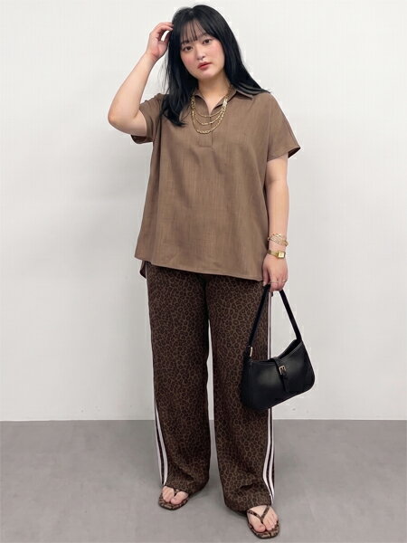 CHIC STYLEのフレンチスリーブスキッパーシャツ<大きいサイズ有>シックスタイルを使ったコーディネートを紹介します。｜Rakuten Fashion(楽天ファッション／旧楽天ブランドアベニュー)7192134