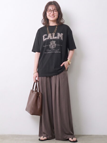 CHIC STYLEの綿100%ピグメント染ロゴプリントTシャツ<大きいサイズ有>シックスタイルを使ったコーディネートを紹介します。｜Rakuten Fashion(楽天ファッション／旧楽天ブランドアベニュー)7192141