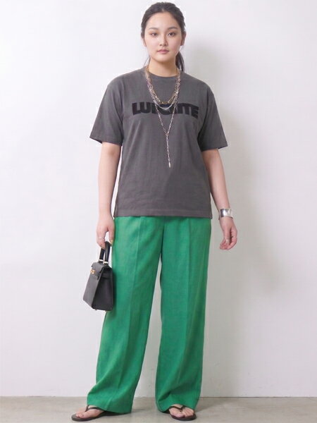 CHIC STYLEの綿100%ロゴプリントTシャツ<大きいサイズ有>シックスタイルを使ったコーディネートを紹介します。｜Rakuten Fashion(楽天ファッション／旧楽天ブランドアベニュー)7192146