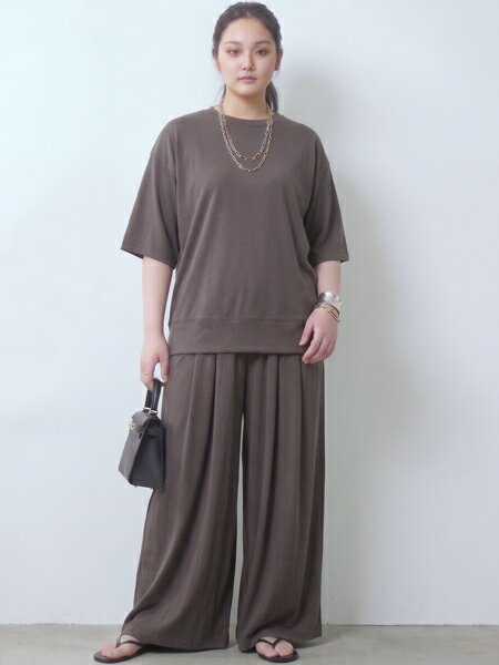 CHIC STYLEのリュックスコンフォートカットソーパンツ<大きいサイズ有>シックスタイルを使ったコーディネートを紹介します。｜Rakuten Fashion(楽天ファッション／旧楽天ブランドアベニュー)7192148