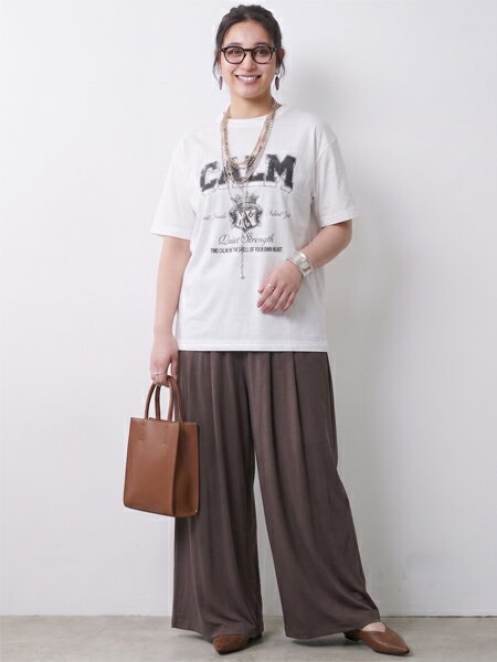 CHIC STYLEのリュックスコンフォートカットソーパンツ<大きいサイズ有>シックスタイルを使ったコーディネートを紹介します。｜Rakuten Fashion(楽天ファッション／旧楽天ブランドアベニュー)7192489